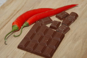 zdjęcie chili i czekolady